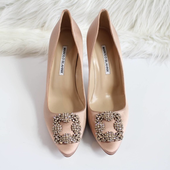 Manolo Blahnik Blush Heels with Crystal Buckle - Picture 3 of 11